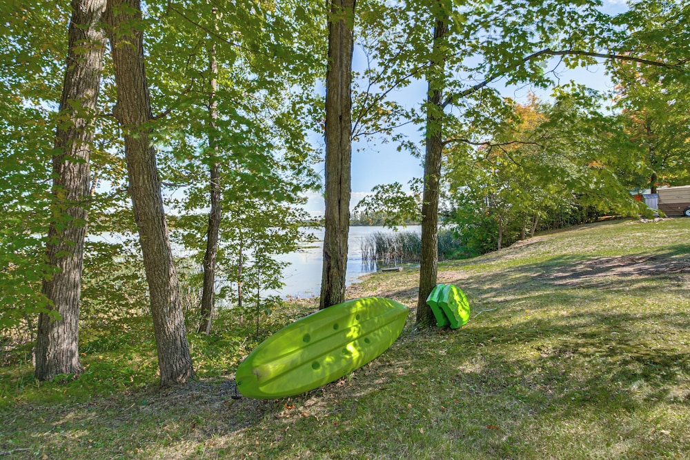 'long Lake Lodge' w/ Watercrafts & Fire Pits