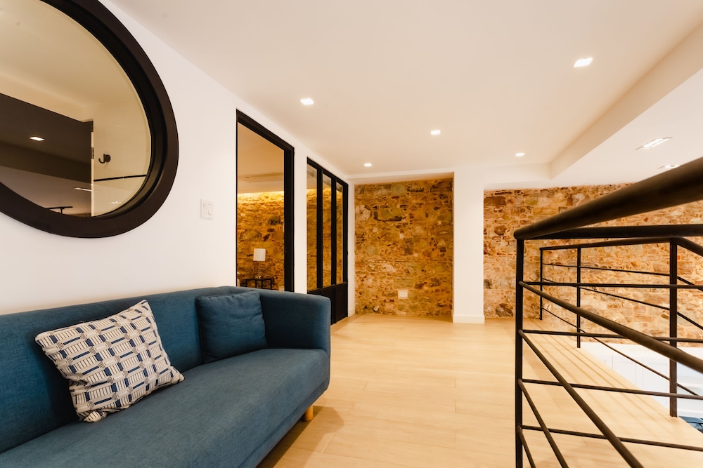 Lefevre 1B view 3