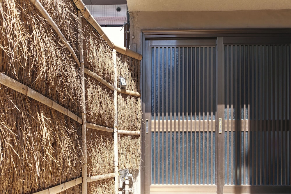 Kitashinjuku House