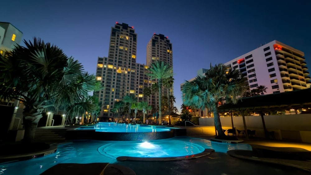 Penthouse Jr Unrivaled Luxury Insane Views 3 Bedroom Apts