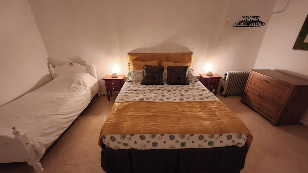 Casita-1 To 7guests-private/pool-patio-bbq-parking