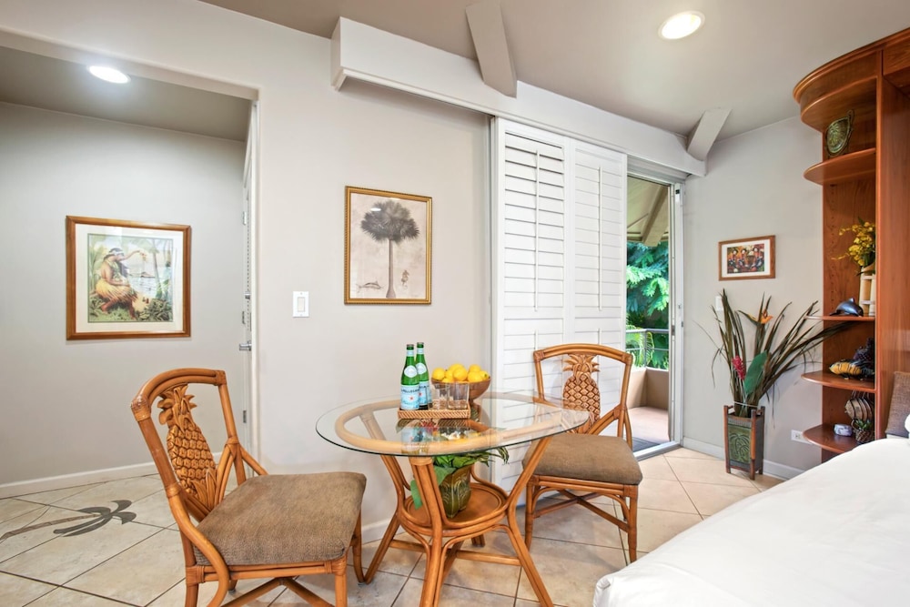 Maui Kaanapali Villas Collection by KBM - 2 Units on same floor (b242/b247)