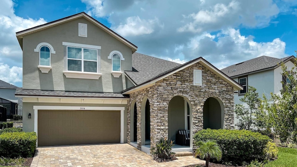 Solara Resort 5 Bedroom Home with Pool + Game Room 5 Home
