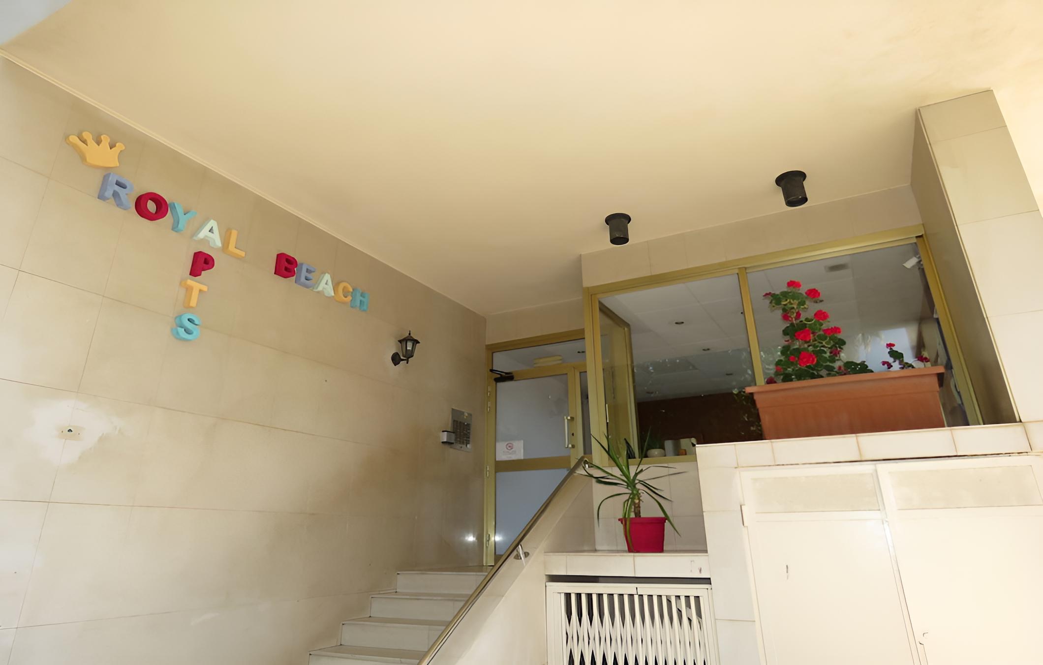 Pineda De Mar Vacations - Royal Beach - Property Image 9