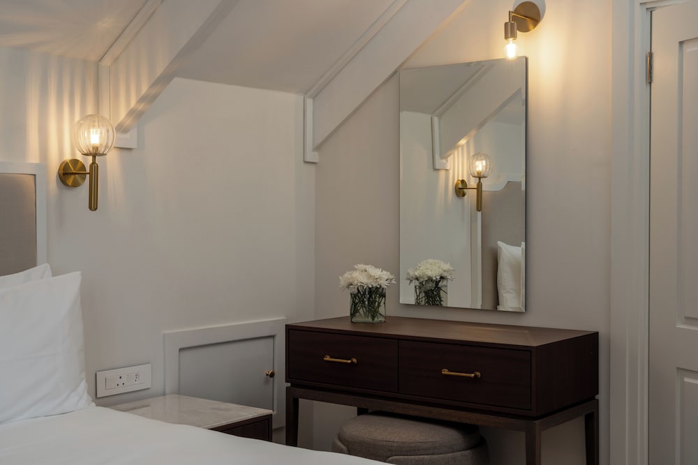Guest House by Morea