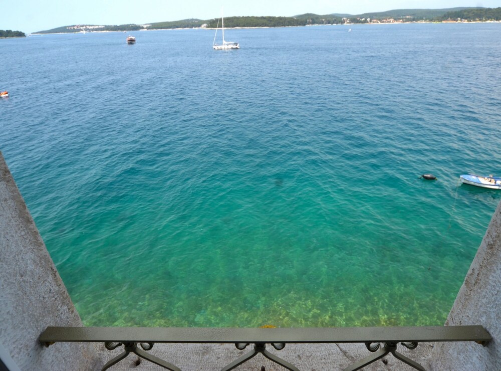 Serene Sea View Rovinj Apartment