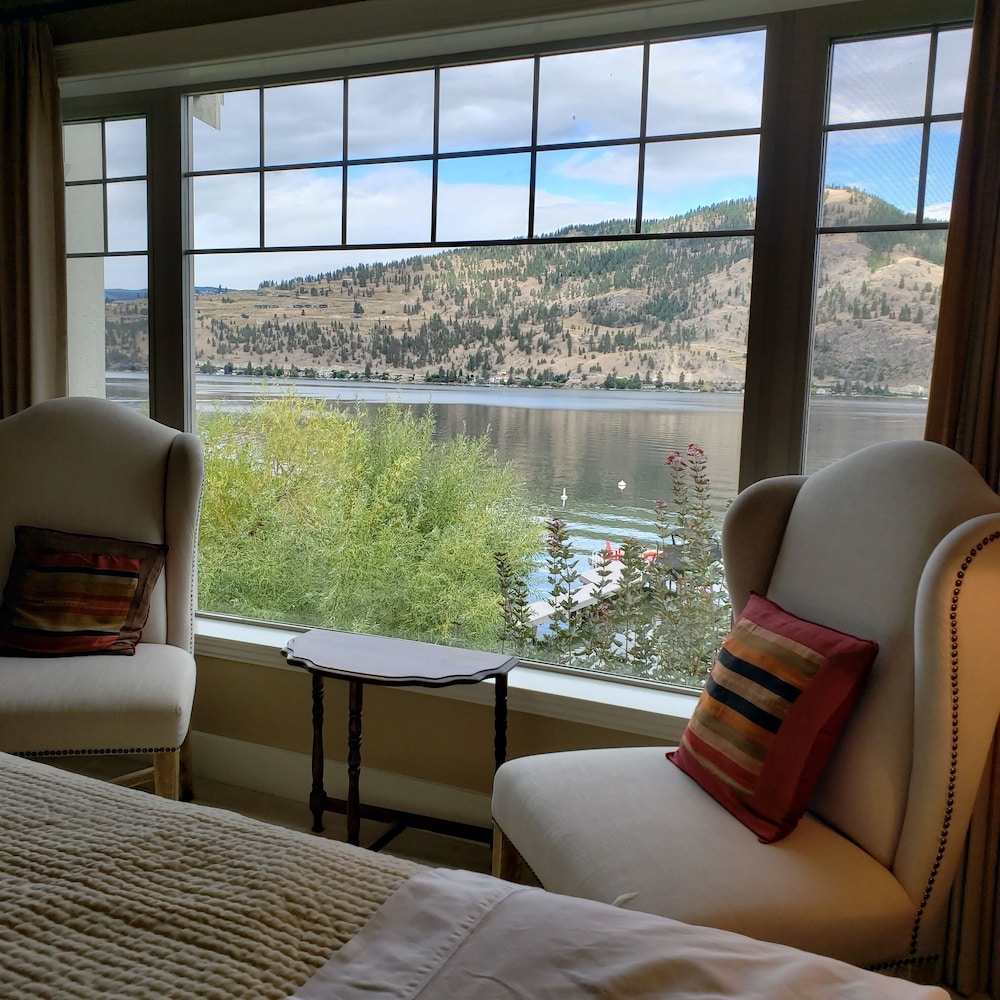 Vernon Vacations - OKeefe's Landing Bed  Breakfast - Property Image 24