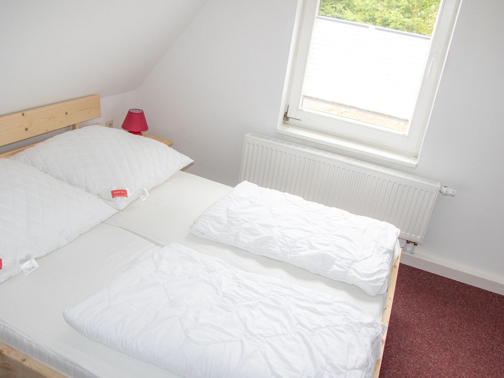 Lovely Apartment in Breitenbrunn With Shared Sauna