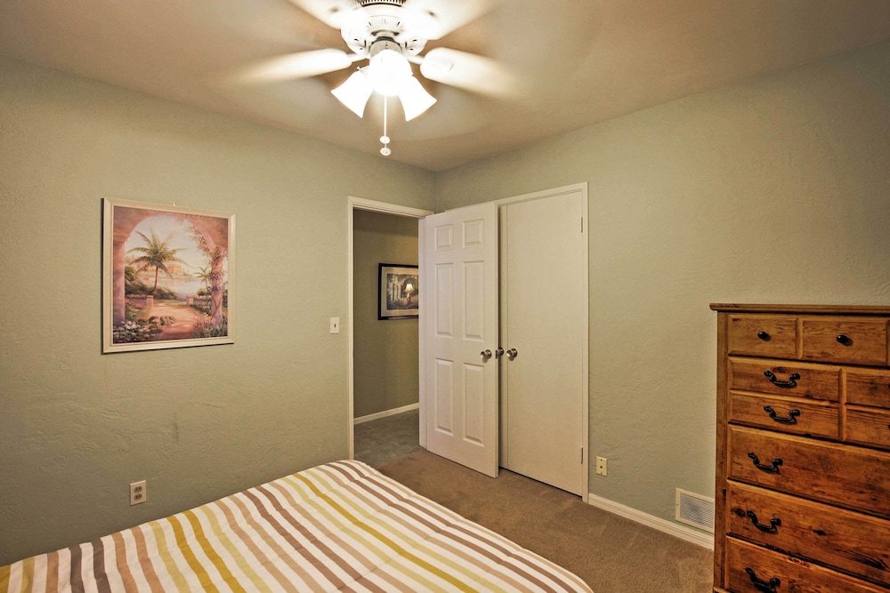 Pet-friendly Daytona Beach Home, Walk to the Ocean view 3