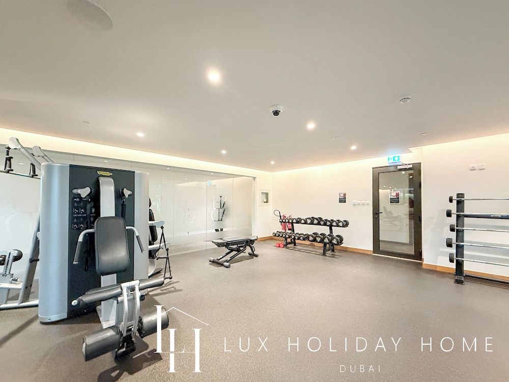 LUX The Business Bay Executive Suite