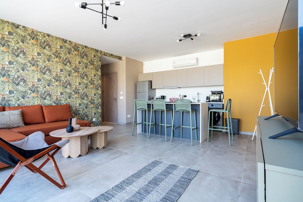 Blu Horizon - Stylish Living with Pool & Balconies in Protaras
