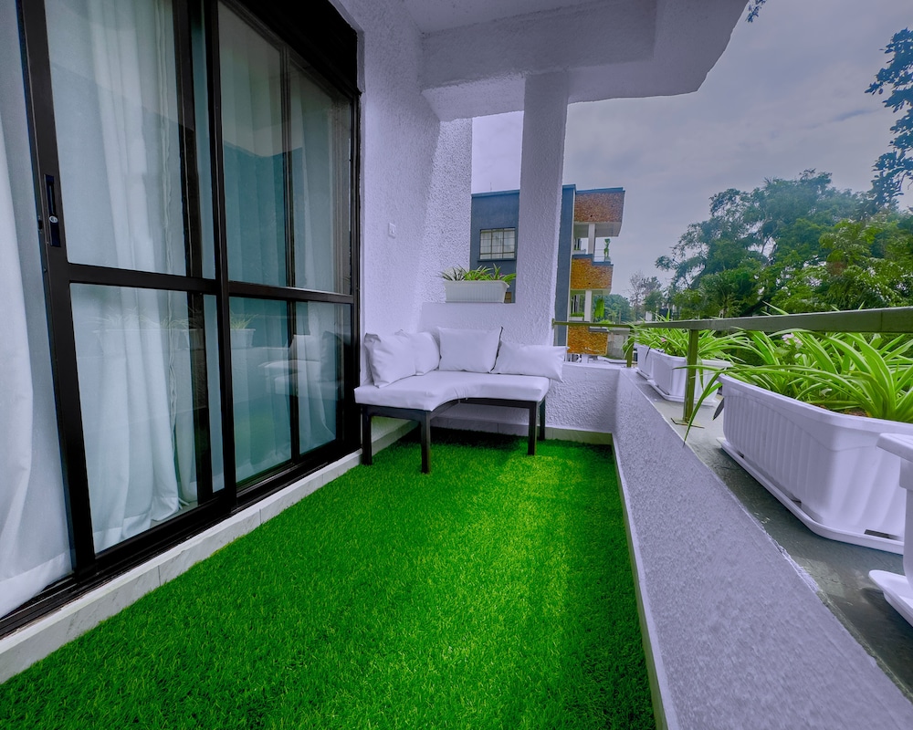 Serene Stay Kayz Haven Kololo