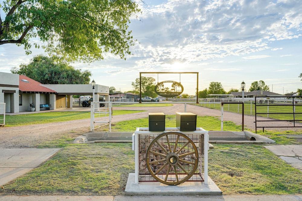 Family Home on > 2 Acres w/ Stables in Gilbert!
