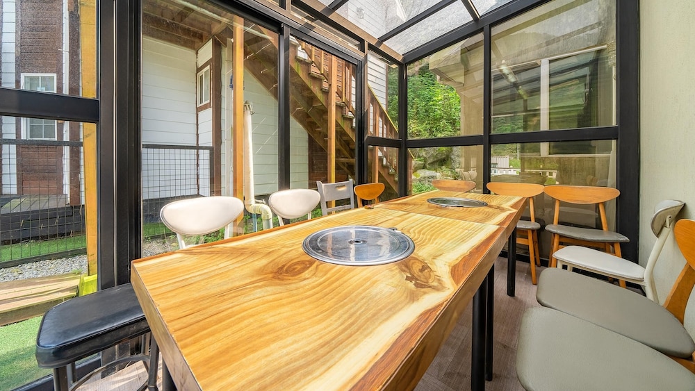 Chuncheon Namiseom pet Friendly Pension