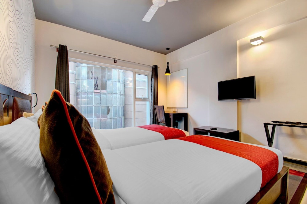 Elite Stays at Ulsoor Near Halasuru Metro Station