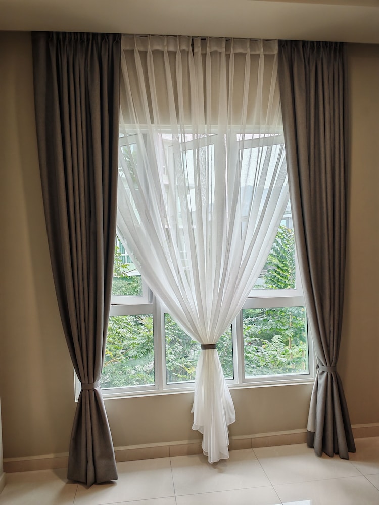 Mountain & Lake Views' Suite Cycas