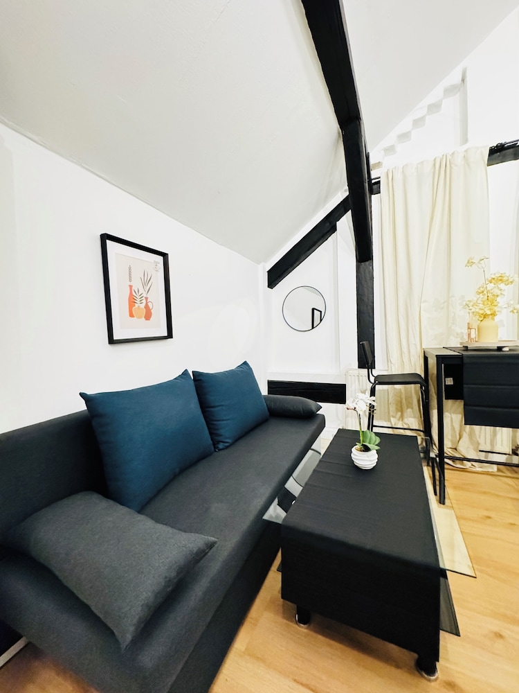 Comfortable Budget Room near Liesing