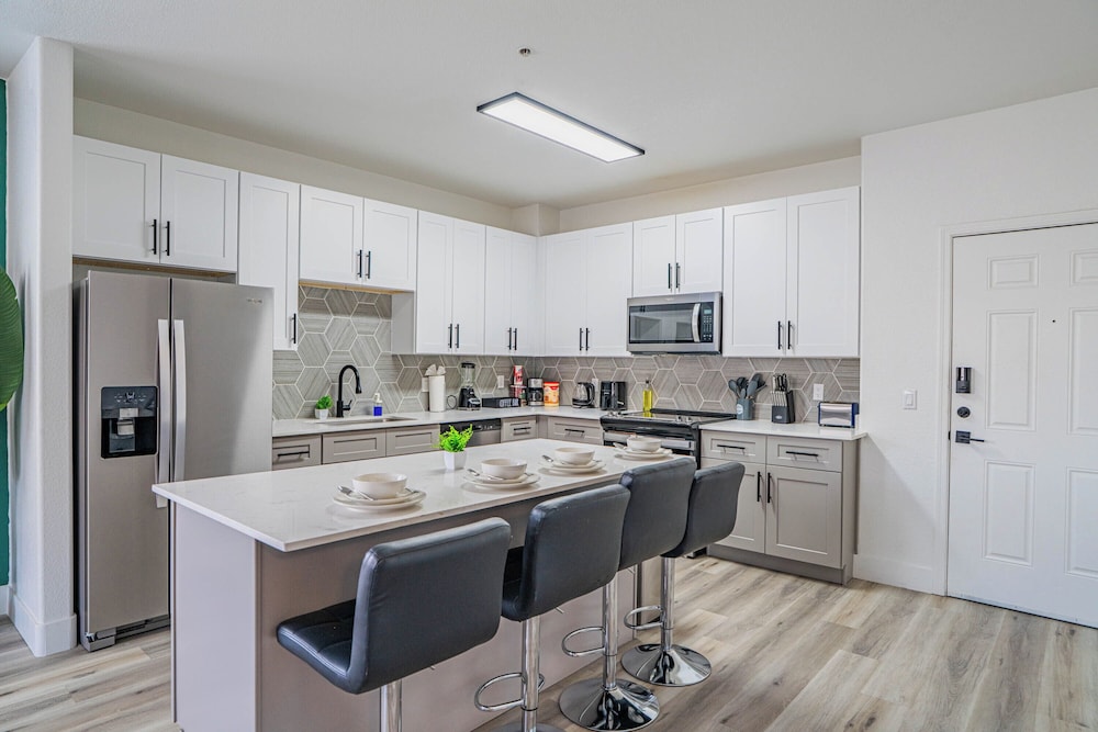 ROVE LIVING/KB - Zone Westgate