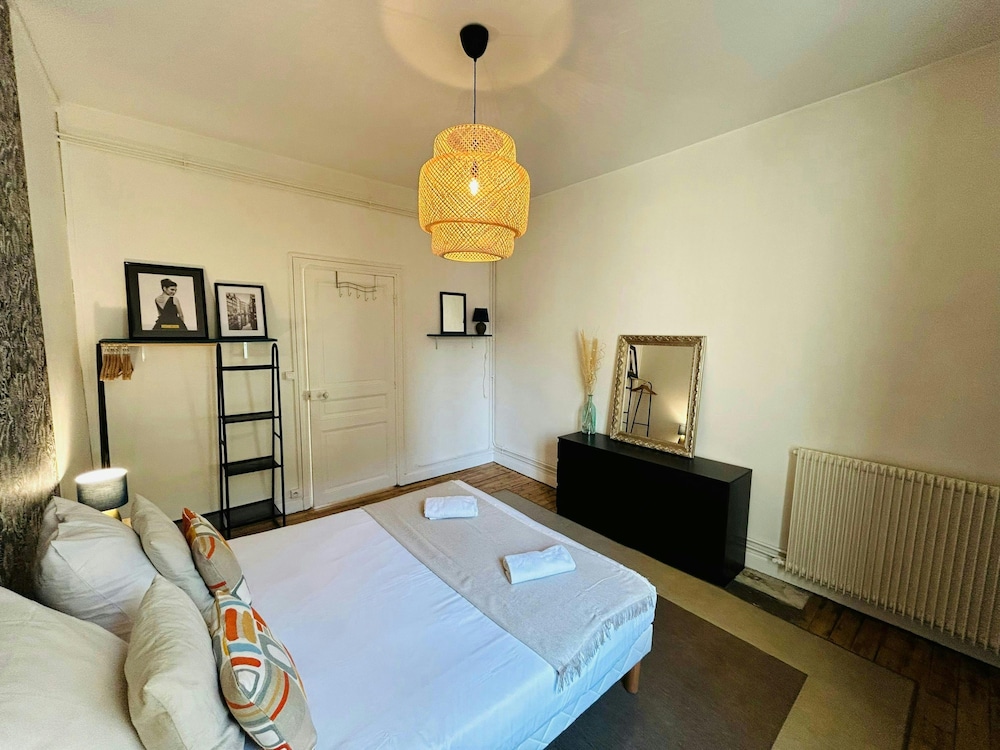 12 Ruinart Le Prestigieux Ruinart Centre-ville