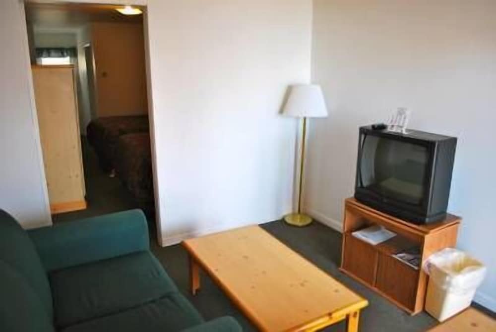 Great Falls Vacations - Central Motel Great Falls - Property Image 26