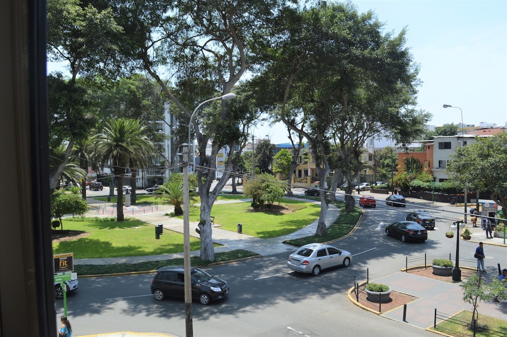 Private Modern Apartment in Pardo - Miraflores