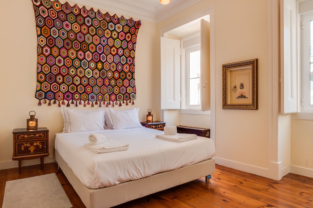JOIVY Lovely 3BR Apt w/ workspace, nearby Botanical Garden of Lisbon