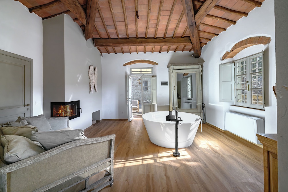 Villa Chianti With Exclusive Pool And Typical Barn