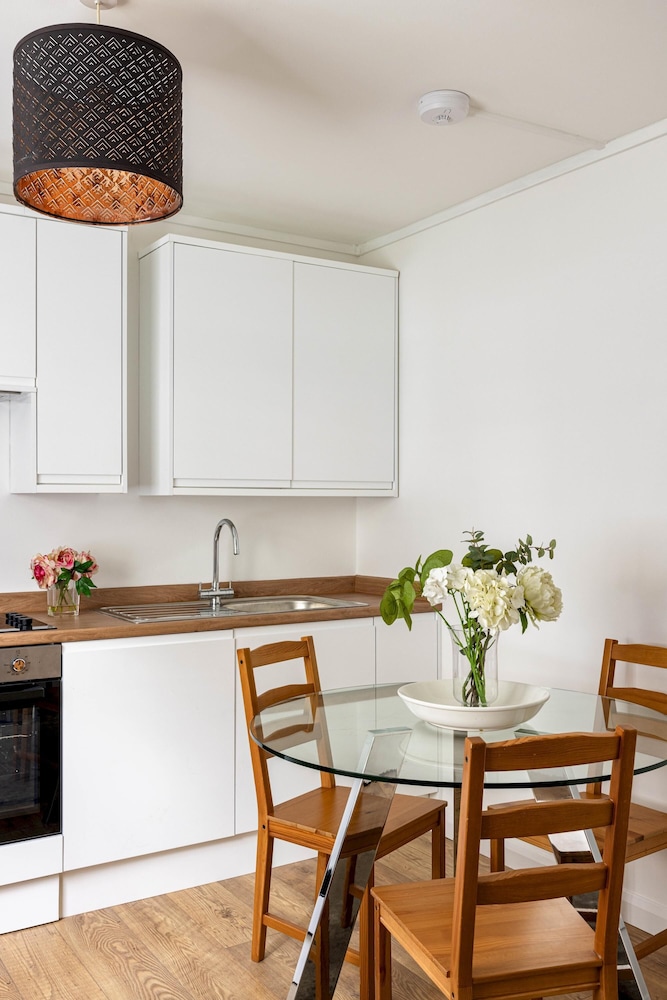 Beautiful 1 Bedroom Apartment With a Garden in Fulham