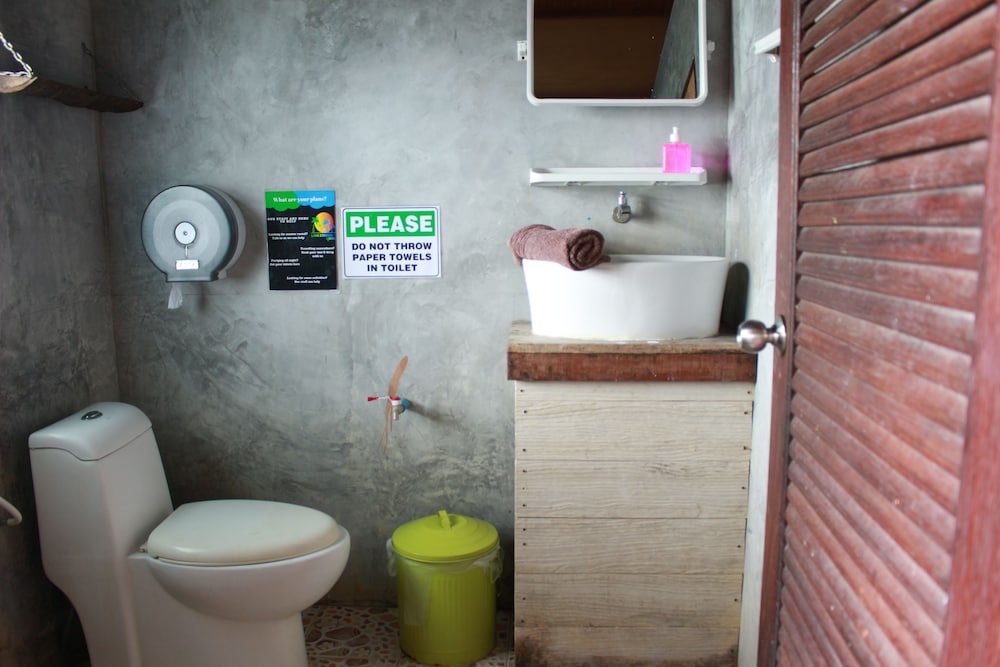 Love Station Hostel