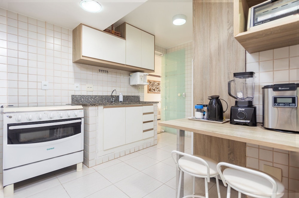 Bz75 Casa 4 suítes Geriba 250m da praia