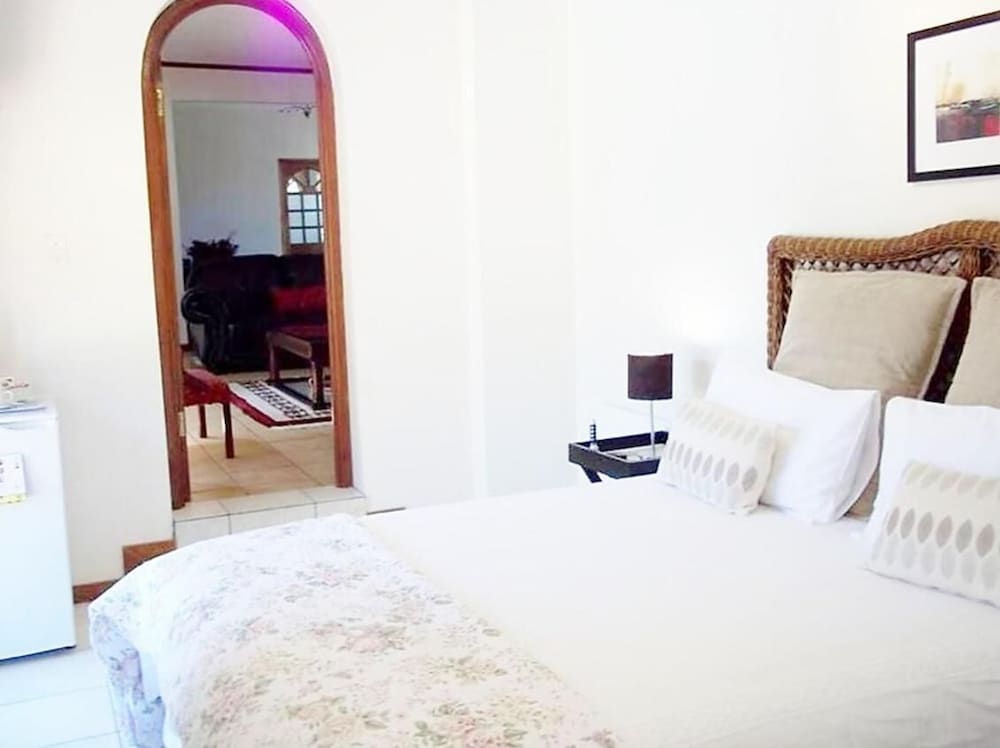 Mizizi House of Sandton Bed & Breakfast