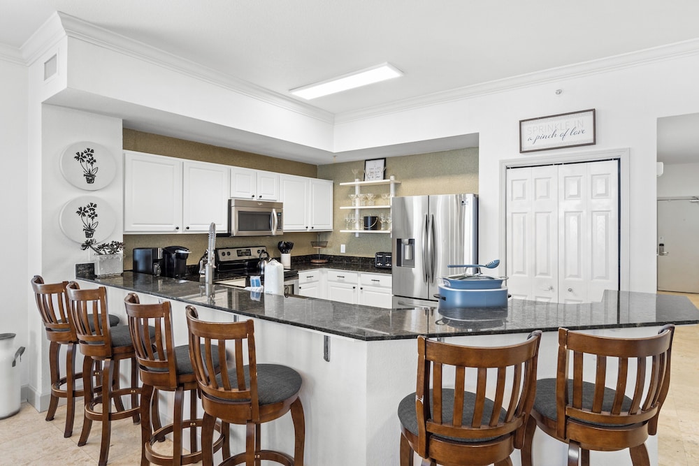 Tidewater by Book That Condo
