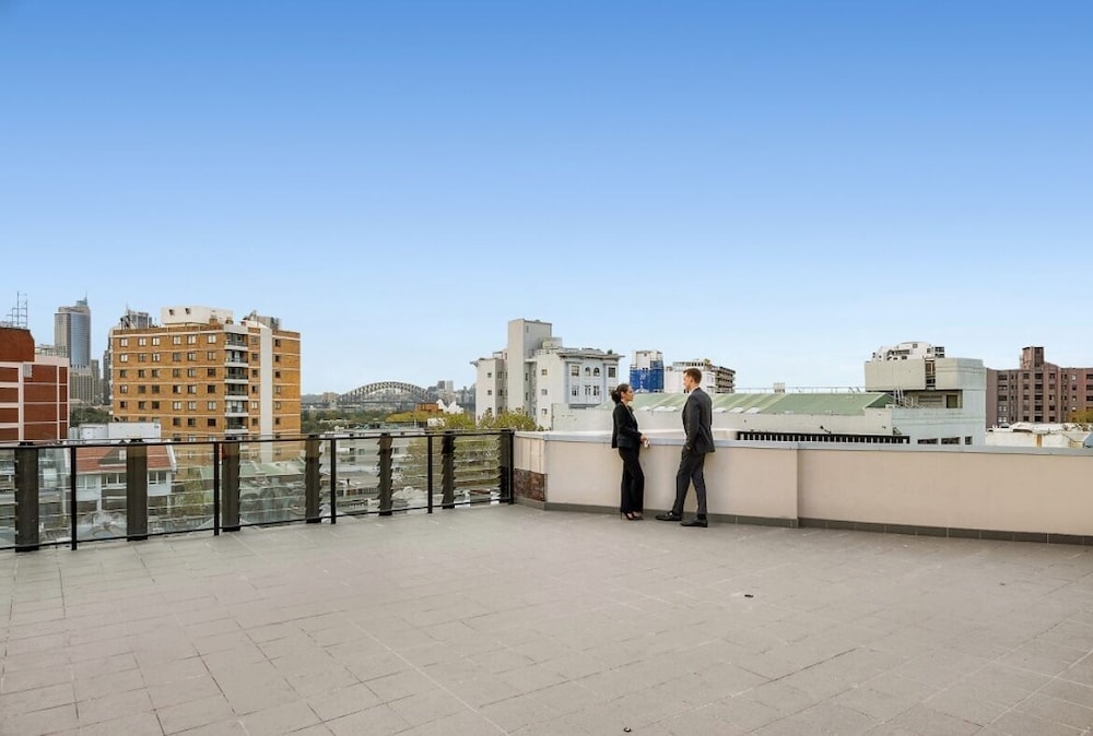Potts Point Vacations - Stunning Potts Point Apartment - Property Image 9