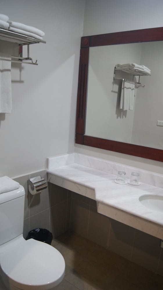 Cebu Vacations - MJ Hotel  Suites - Property Image 9