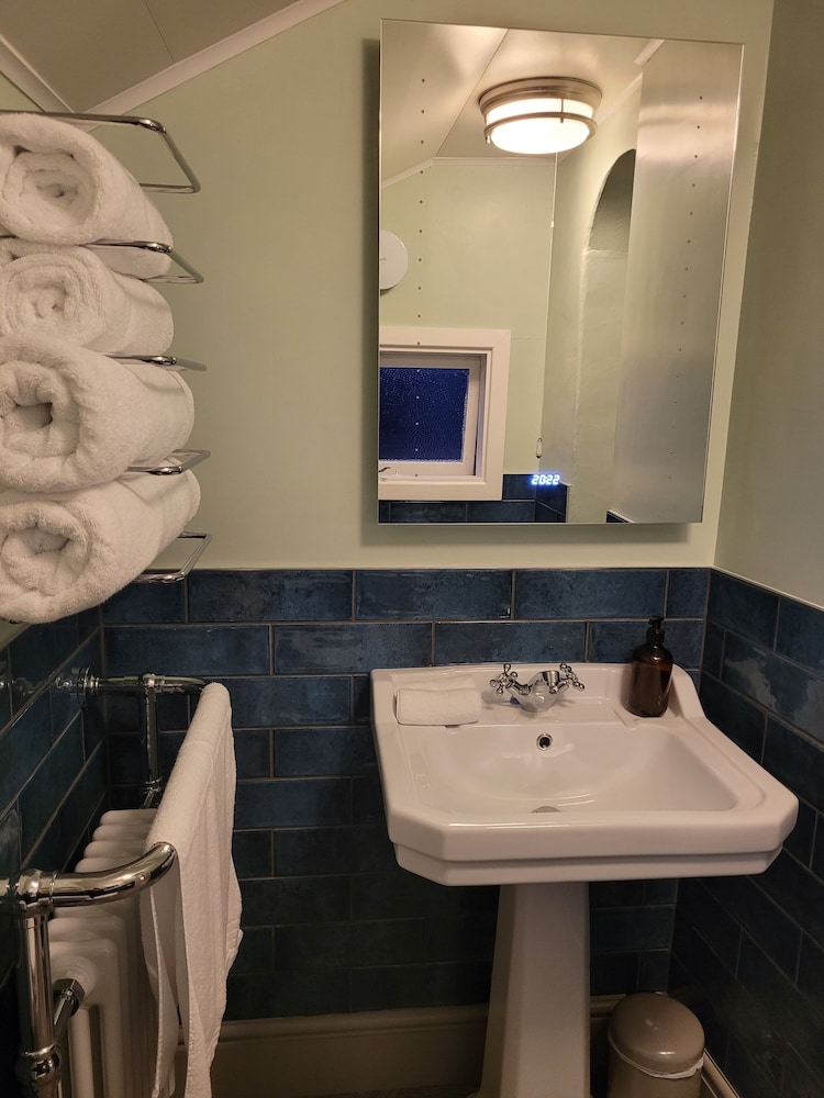 Afallon Townhouse