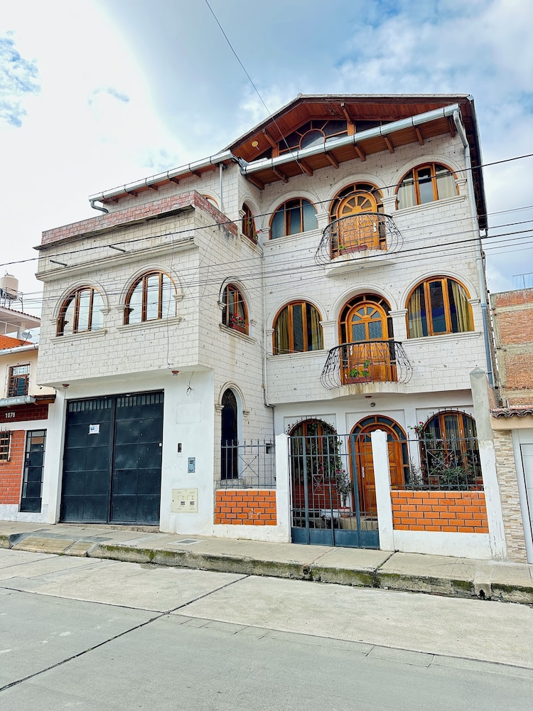 Rajutuna Inn
