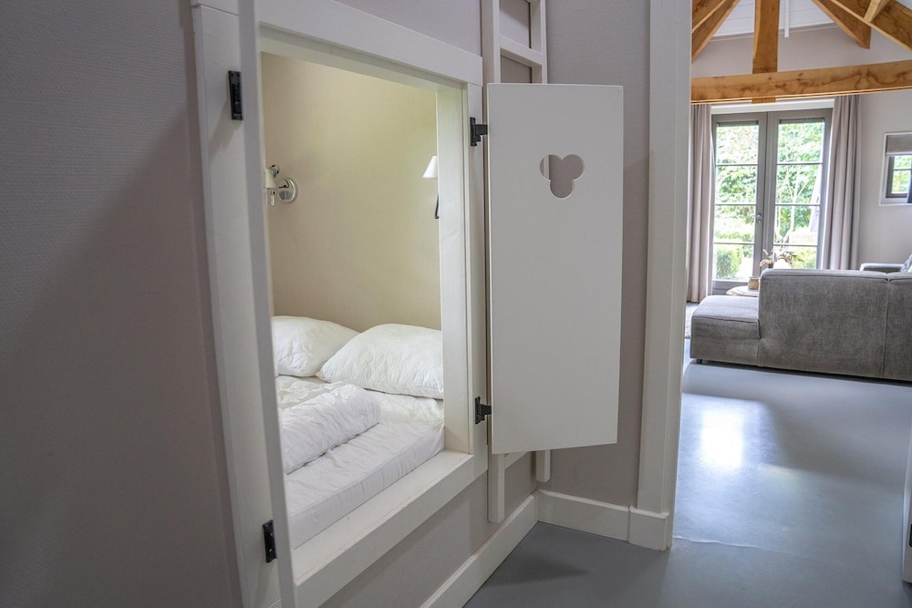 Farmhouse in Veluwe With Sauna and Nature Views