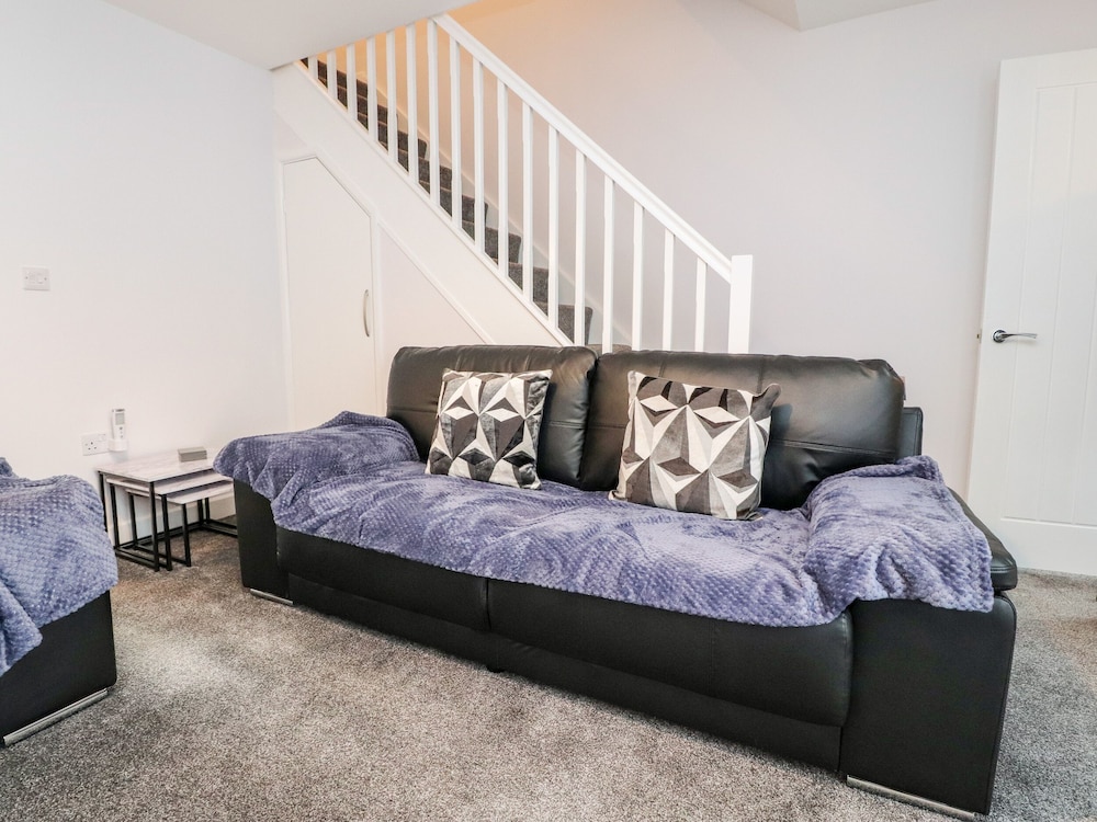 3 Thrimby Court