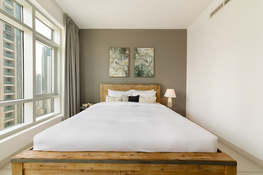 Maison Privee - Central Dubai Apt w/Danish Twist & Burj Khalifa Vws