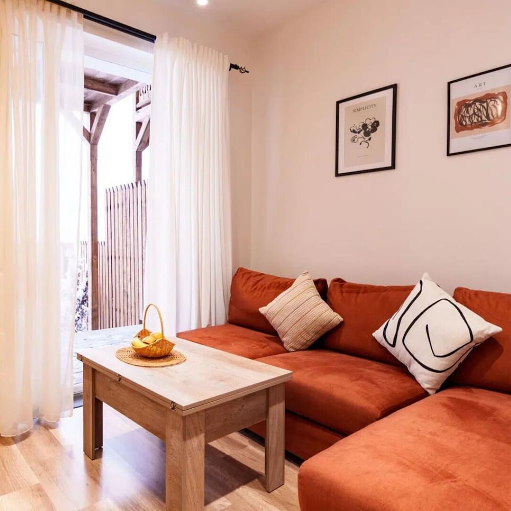 Motives Inn Dilijan