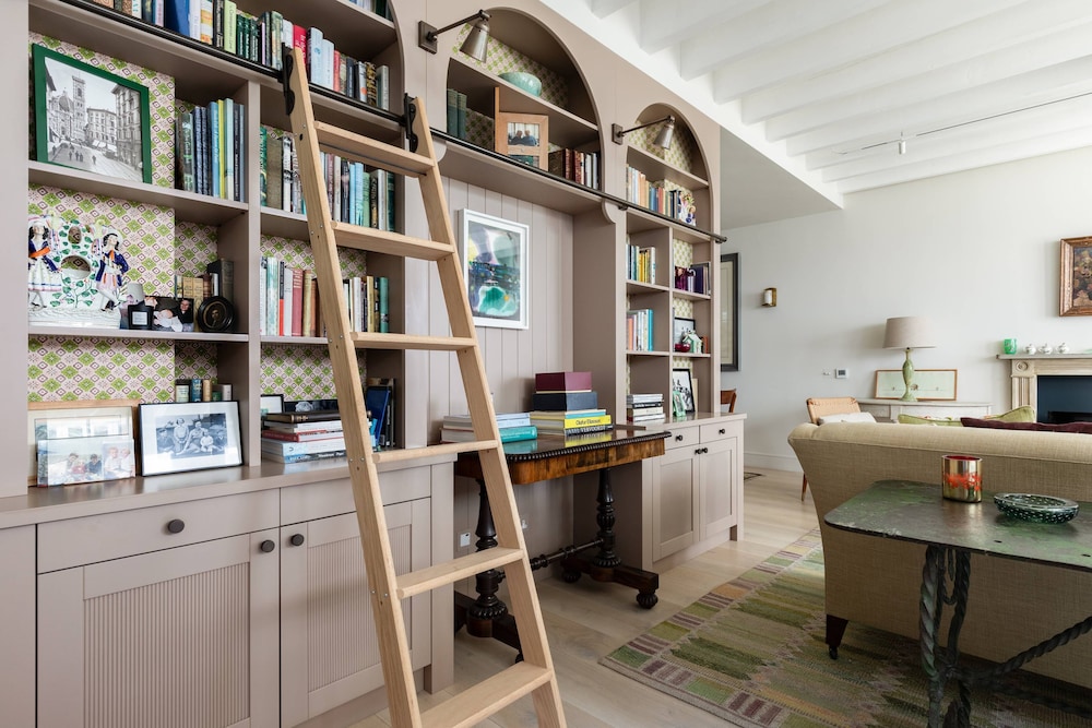 Cranley Mews VI by Onefinestay