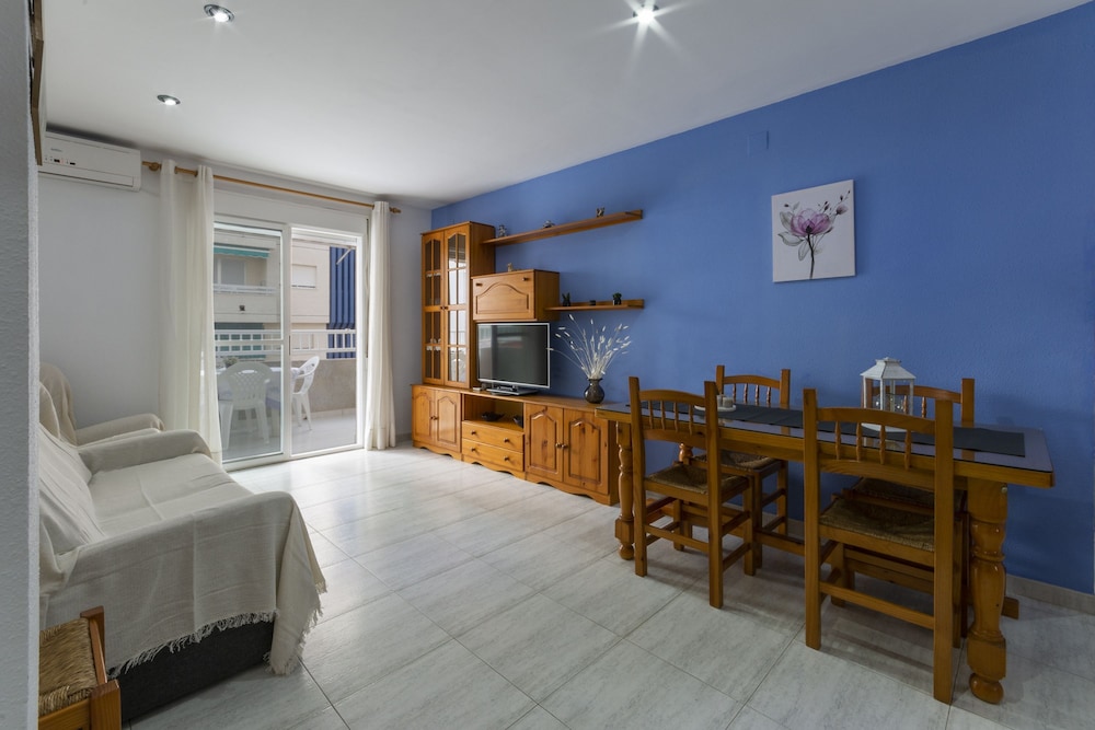 Estornell With 2 Bedrooms and 1 Bathrooms