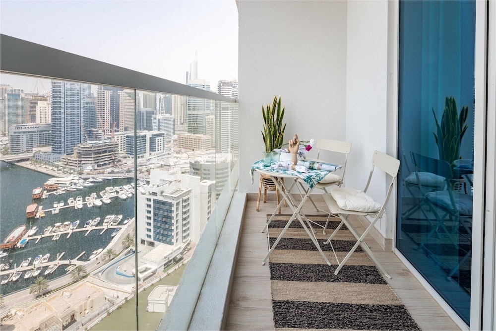 Sensational Studio Apartment In Dubai Marina