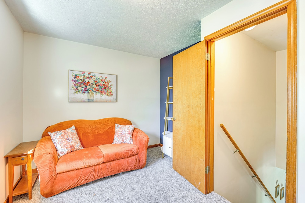 Hunt & Fish: Peaceful Country Escape in Chapman!