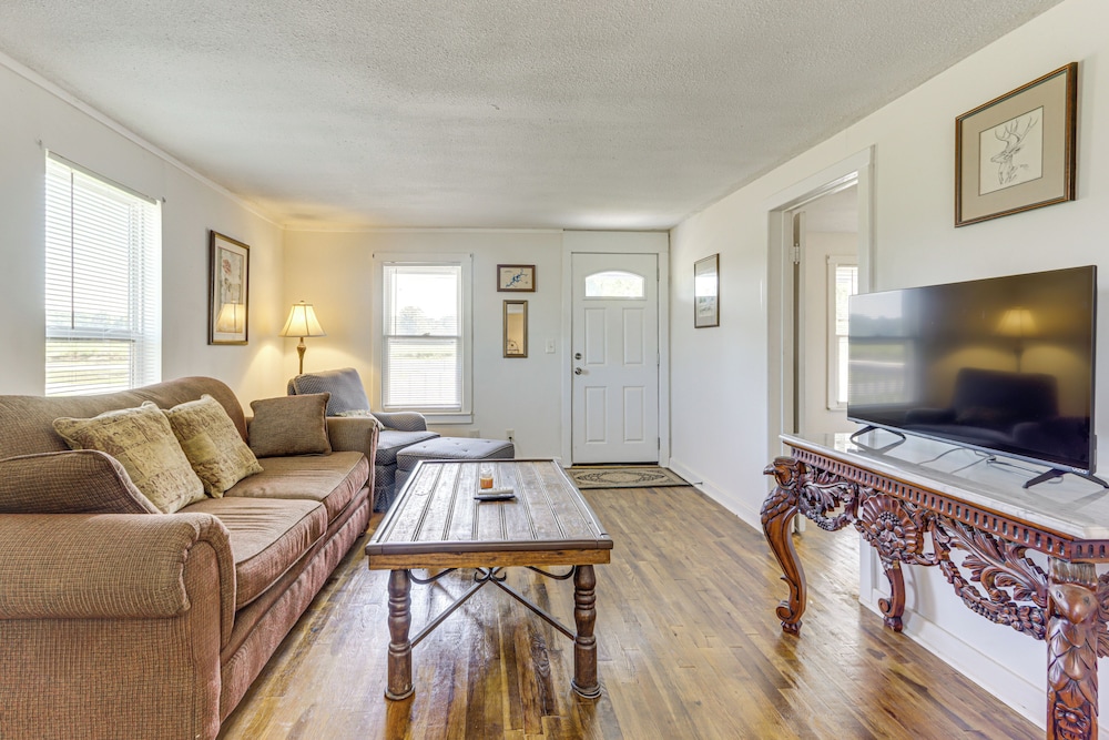 Lake Days, Bbqs & Fireside Nights: Afton Retreat