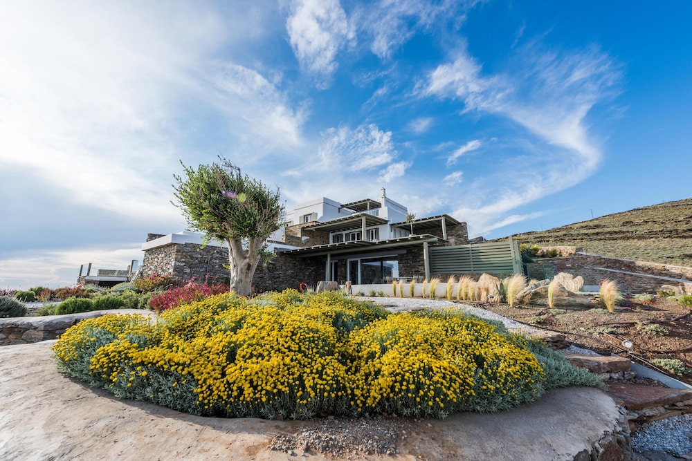 Vathi Bleu Private Villas