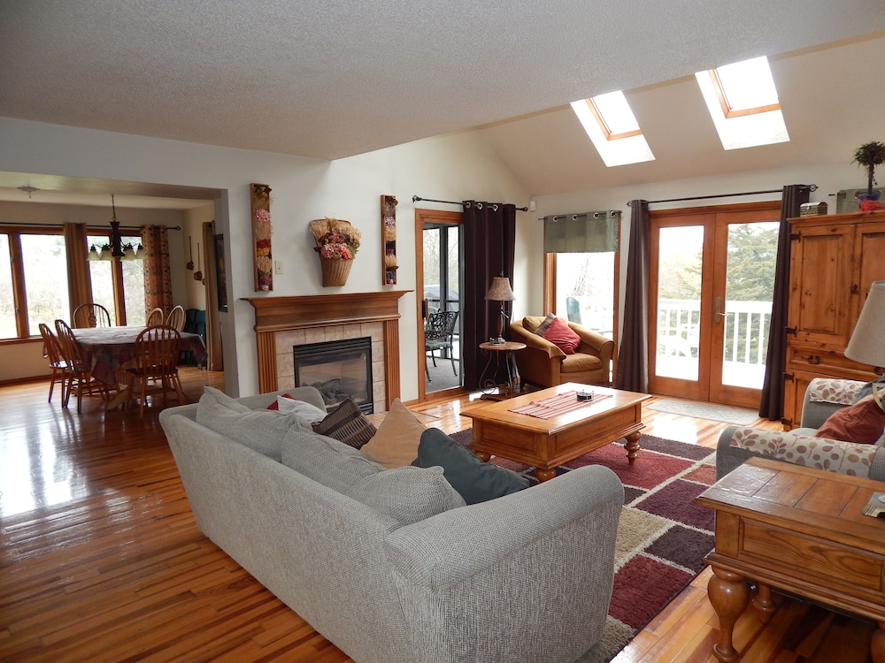 Galena Vacations - House on Northview - Property Image 1