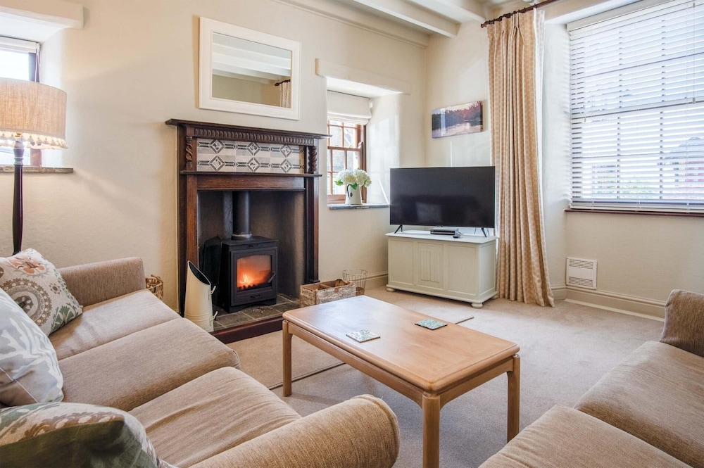 Tregoyr - 3 Bedroom Holiday Home - St Florence