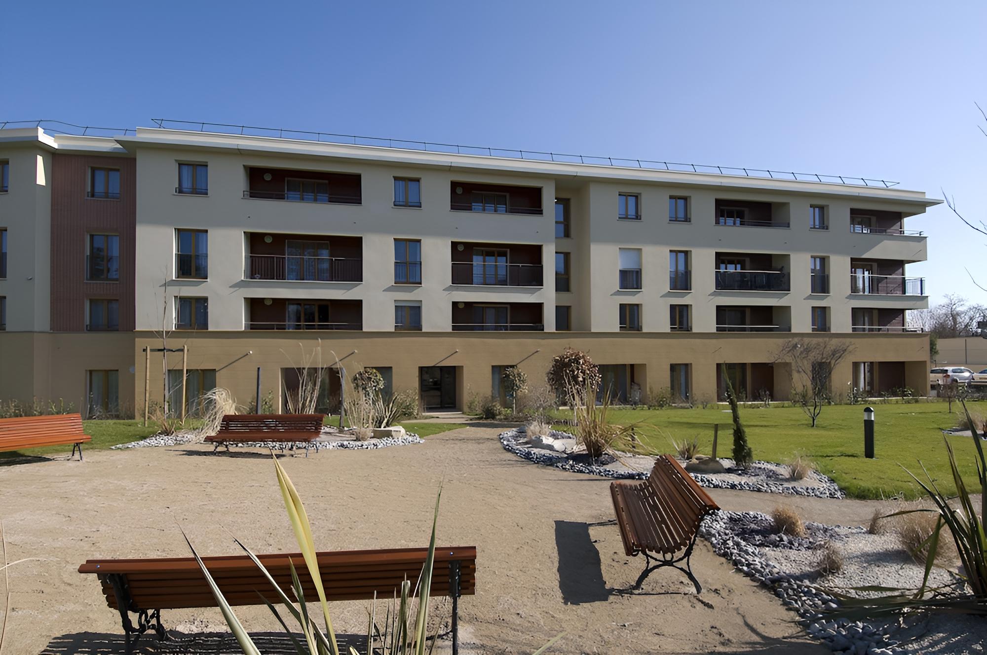 Chalon-Sur-Saone Vacations - Residence DOMITYS - Les Sequanes - Property Image 1