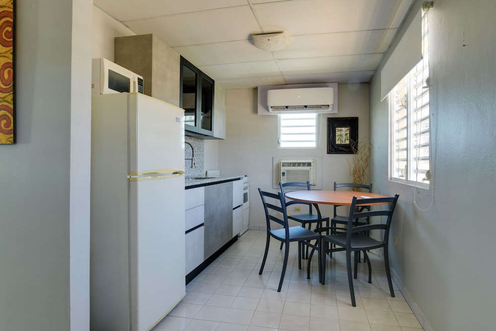 Private Heated Pool: Walk to Isla Verde Beach - Property Image 28